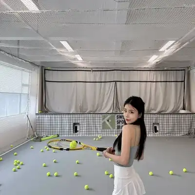 陆娜泽
